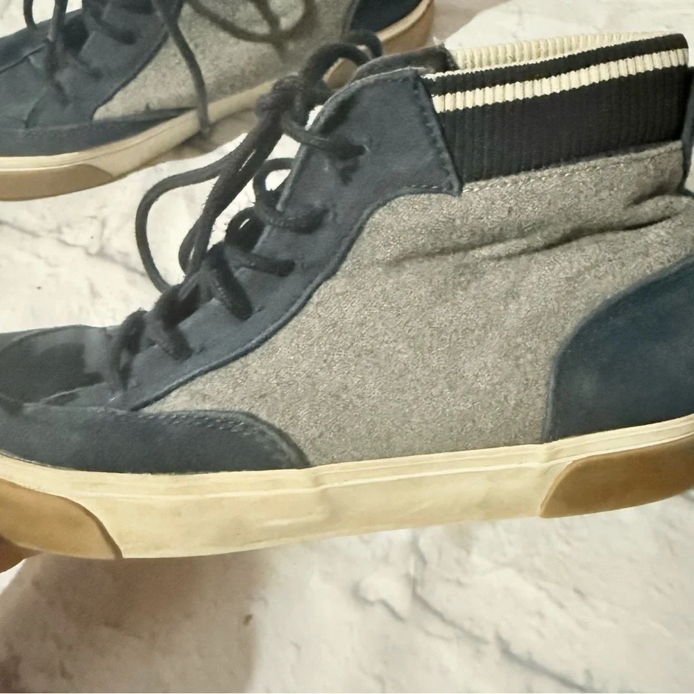 Old Navy bale and Gray Sneakers - Picture 2 of 5